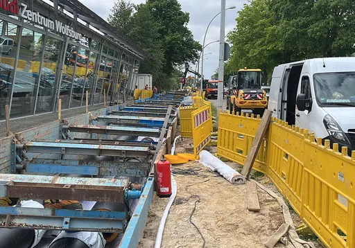 Mit Leichtigkeit ging es im Baugraben zügig voran