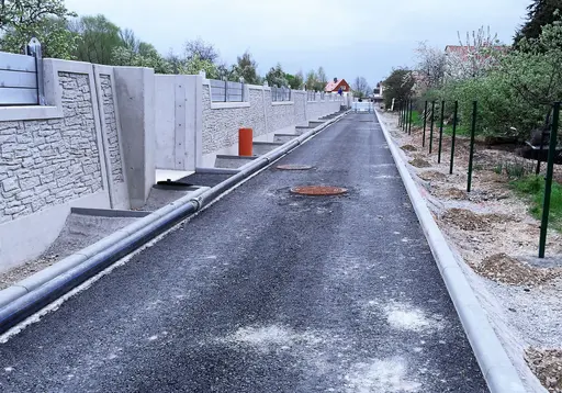 HOCHWASSERSCHUTZSYSTEM IN DRESDEN-GOHLIS